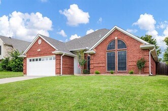 4909 Indio Ln in Sherman, TX - Foto de edificio - Building Photo
