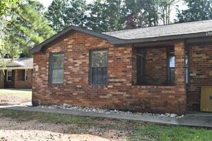135 Stoneybrooks Pl in Martinez, GA - Building Photo