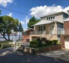 45 Edwards Ct in Bayonne, NJ - Building Photo