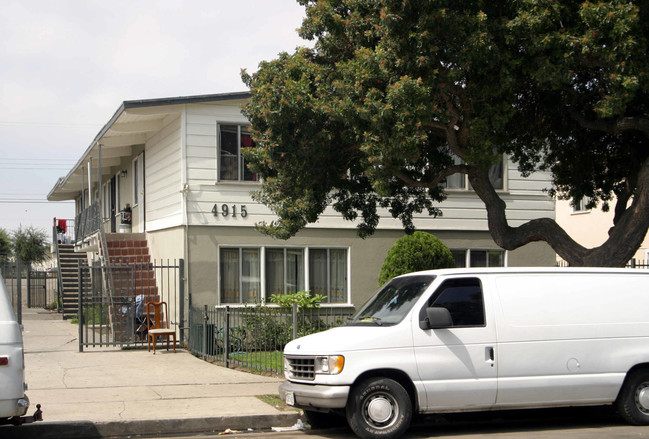 4915 S Slauson Ave in Culver City, CA - Building Photo - Building Photo