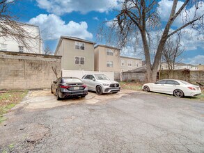 140 Fabyan Pl, Unit 2 in Newark, NJ - Building Photo - Building Photo