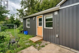 17 Kirk St in St Catharines, ON - Building Photo - Building Photo