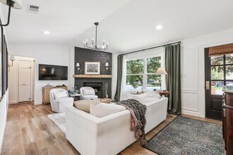 3215 Plantation Rd in Austin, TX - Building Photo - Building Photo