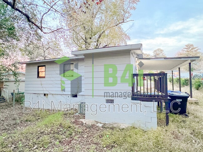 property at 2919 Lansing Ave