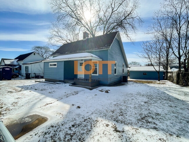 603 Cedar Lane Rd in Greenville, SC - Foto de edificio - Building Photo