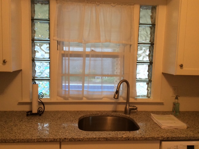 612 4th Ave, Unit 1 in East Northport, NY - Building Photo - Building Photo