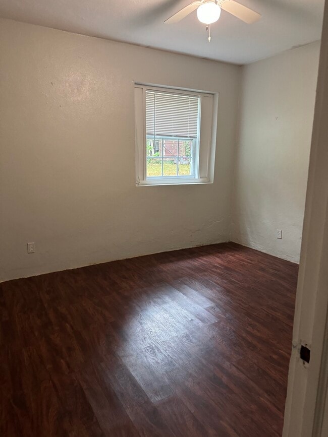 567 Northside Dr, Unit 567-B Northside in Gainesville, GA - Building Photo - Building Photo