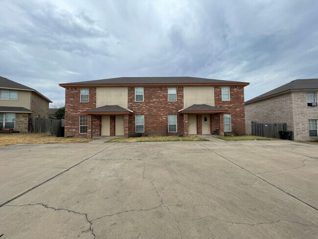 4405 Abigail Dr