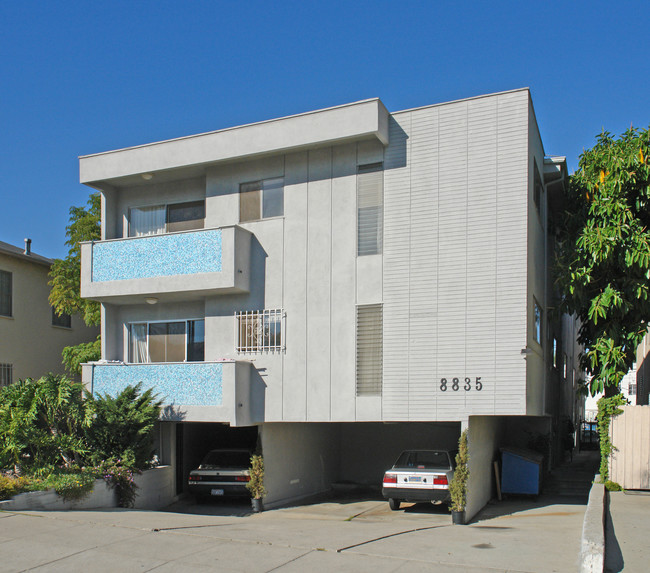 8835 Alcott St in Los Angeles, CA - Building Photo - Building Photo