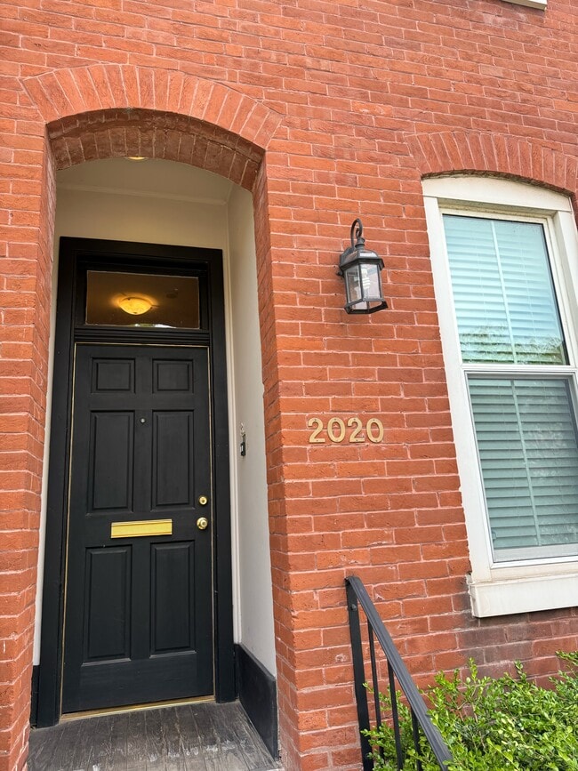 2020 Sidney St, Unit 2F