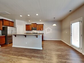 4489 Middletown Dr in Wake Forest, NC - Foto de edificio - Building Photo