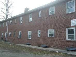 88-92 4th Ave in Huntington Station, NY - Building Photo - Building Photo