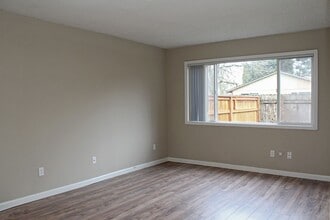 4609-4609 NE Killingsworth St in Portland, OR - Building Photo - Building Photo