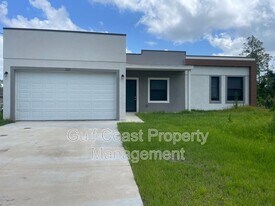 126 Viewpoint Dr in Lehigh Acres, FL - Building Photo