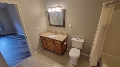 615 Hilltop Terrace in Tallmadge, OH - Building Photo - Building Photo