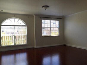 59 Lee Ct in Jersey City, NJ - Building Photo - Building Photo