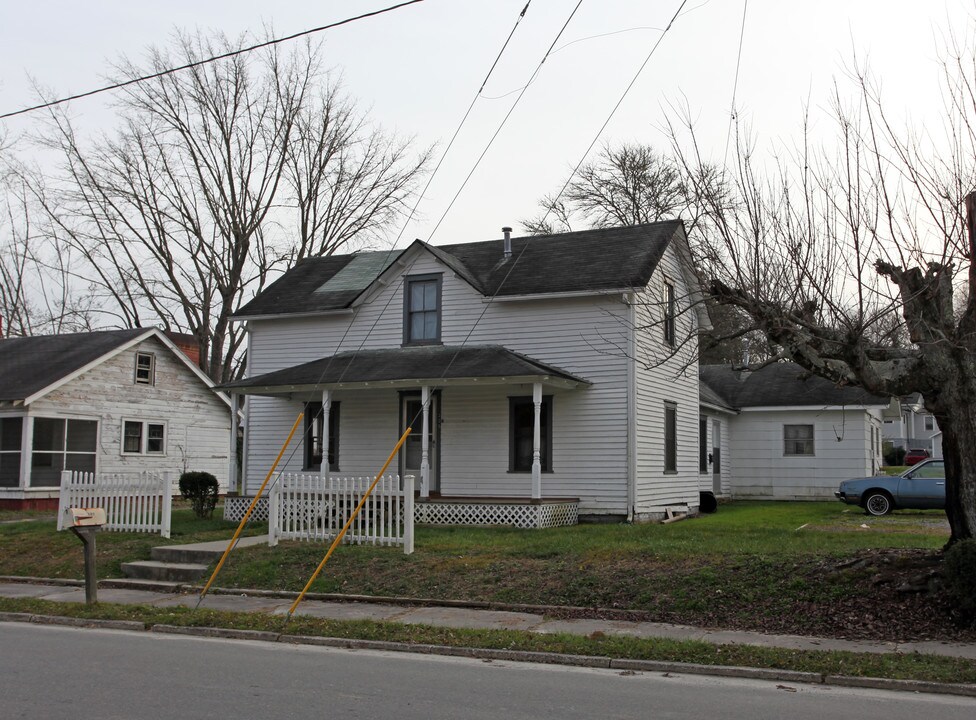 225 French Broad St in Brevard, NC - Building Photo