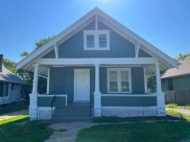 property at 3015 N 30th St