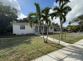 1330 Kasim St in Opa Locka, FL - Building Photo