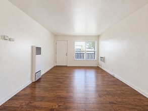 1916 E Hunter Ave in Fresno, CA - Building Photo - Building Photo