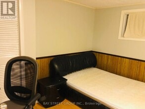 82 Apache Trail in Toronto, ON - Building Photo - Building Photo