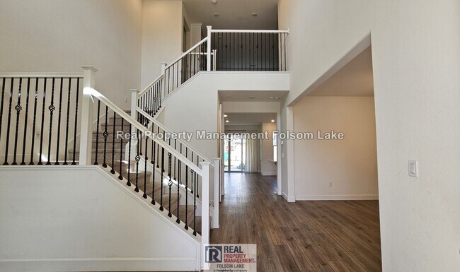 3376 Loggerhead Cir in Folsom, CA - Building Photo - Building Photo