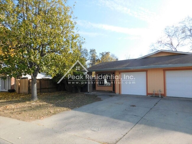 4009 Tresler Ave in North Highlands, CA - Building Photo - Building Photo