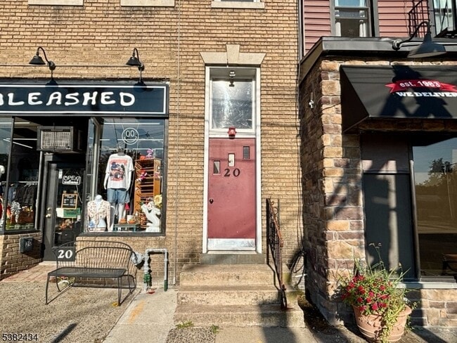 20 Washington Ave in Nutley, NJ - Building Photo - Building Photo