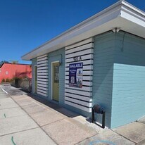 921 Ridgewood Ave in Daytona Beach, FL - Building Photo