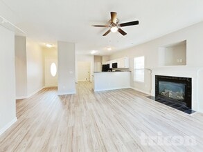 3803 Riverside Ct in Greensboro, NC - Foto de edificio - Building Photo