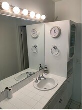 440 Veteran Ave, Unit 407 in Los Angeles, CA - Building Photo - Building Photo