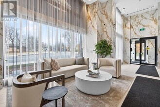 2088 James St in Burlington, ON - Building Photo - Building Photo