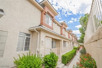 1315 Silver Sierra St in Las Vegas, NV - Building Photo - Building Photo