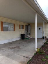 1909 Shady Cove Dr in Holiday, FL - Building Photo - Building Photo