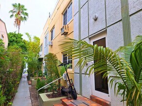 1521 Jefferson Ave in Miami Beach, FL - Building Photo - Building Photo