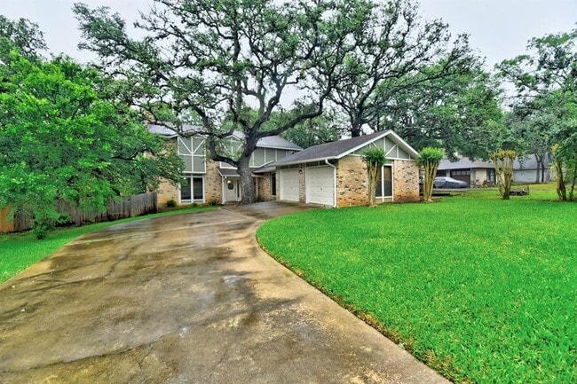 11313 Menodora Dr in Austin, TX - Building Photo - Building Photo
