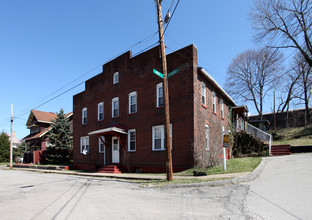 511 Florence Ave in New Castle, PA - Building Photo - Building Photo