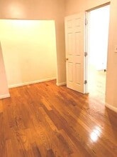 1828 N Pulaski Rd in Chicago, IL - Building Photo - Building Photo
