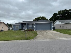 5817 Daughtery Downs Loop in Lakeland, FL - Building Photo