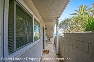 202 34th St in Manhattan Beach, CA - Building Photo - Building Photo