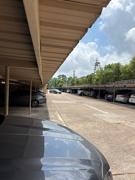 357 N Post Oak Ln in Houston, TX - Building Photo - Building Photo