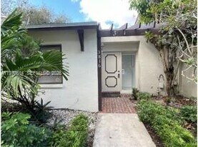 3816 SW 68th Way in Miramar, FL - Building Photo