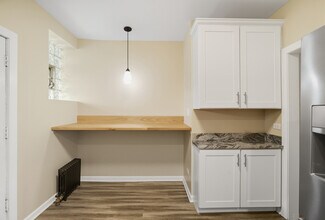 4831 W Roscoe St in Chicago, IL - Building Photo - Building Photo