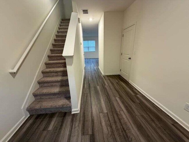 35300 Condor Ct in Atlanta, GA - Building Photo - Building Photo