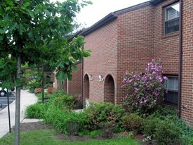 Parkway Woods Apartments