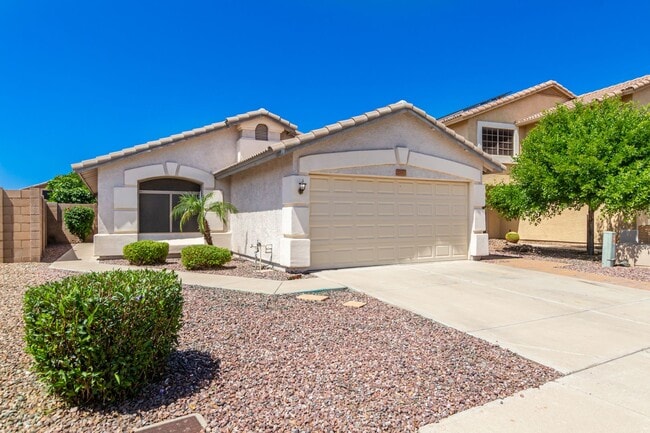 2241 E Heston Dr in Phoenix, AZ - Building Photo - Building Photo