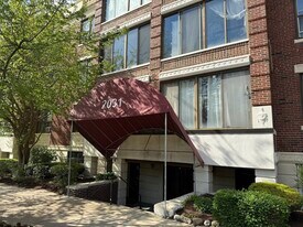 2031 Commonwealth Ave in Boston, MA - Building Photo