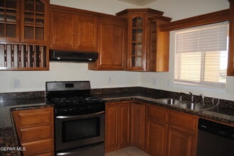 5817 Lawndale Dr in El Paso, TX - Building Photo - Building Photo