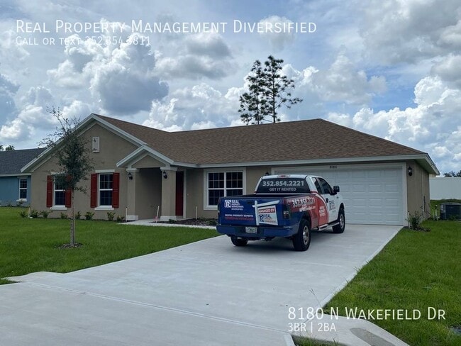 8180 N Wakefield Dr in Citrus Springs, FL - Building Photo - Building Photo