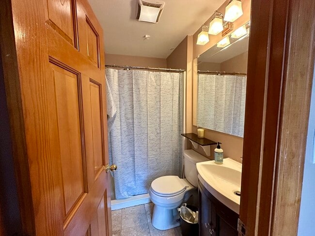 57 Pleasant St, Unit 2